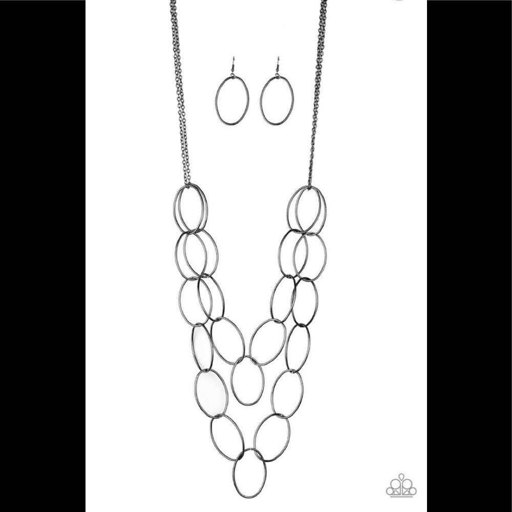 ✨3 for $10✨ Long gunmetal necklace